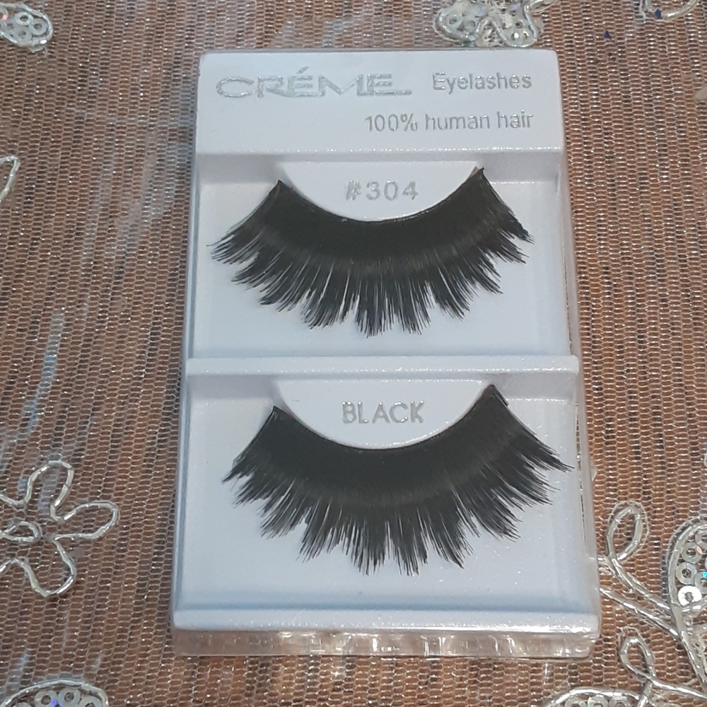Eye lashes